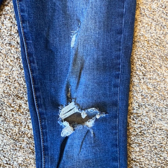 Klique B Jeans - Picture 5 of 7